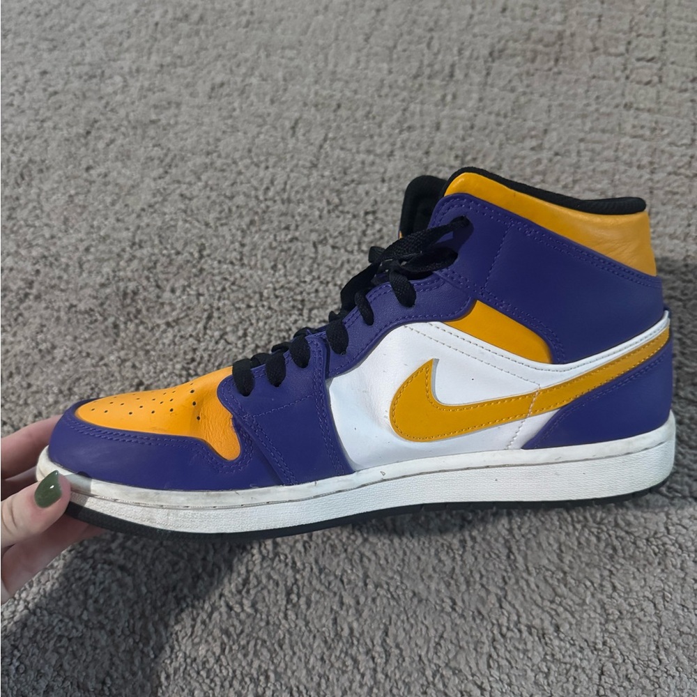Nike’s Air Jordan’s 1 Mid Retro-Lakers Colors (Like New)